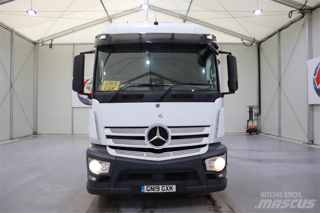Mercedes-Benz Actros 1840 Sadulveokid