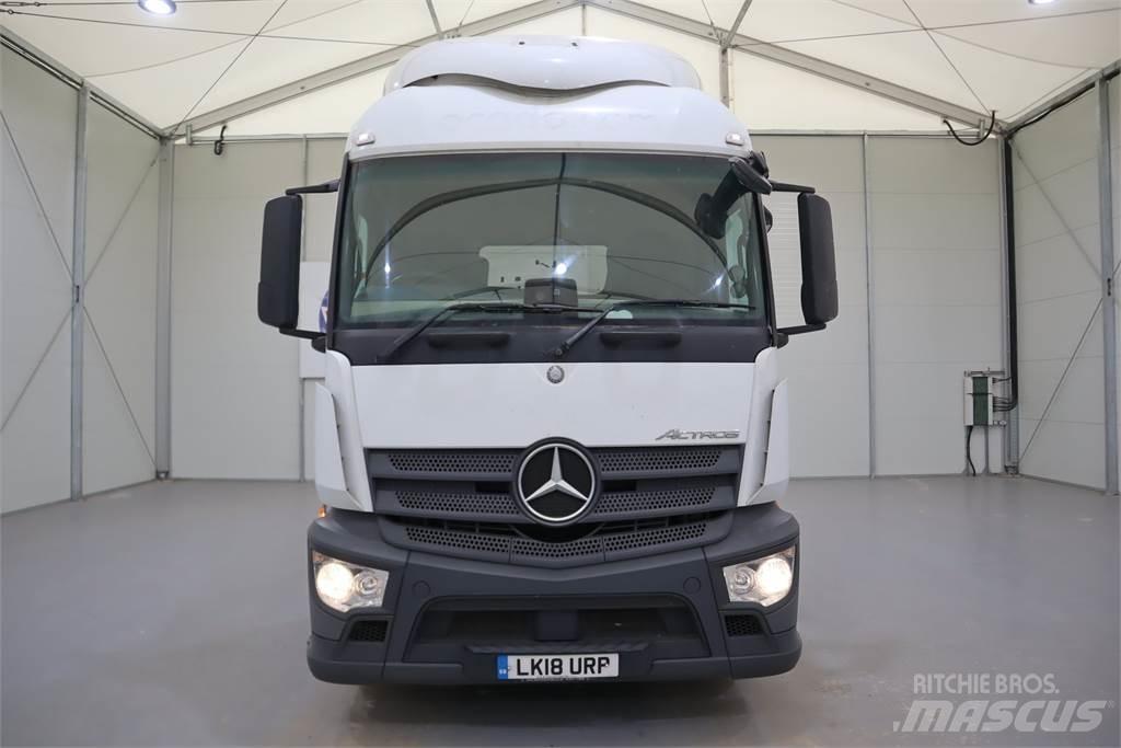 Mercedes-Benz Actros 1843 Sadulveokid