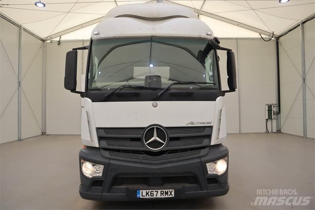 Mercedes-Benz Actros 1843 Sadulveokid