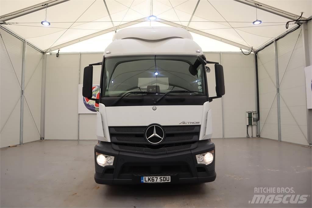 Mercedes-Benz Actros 1843 Sadulveokid