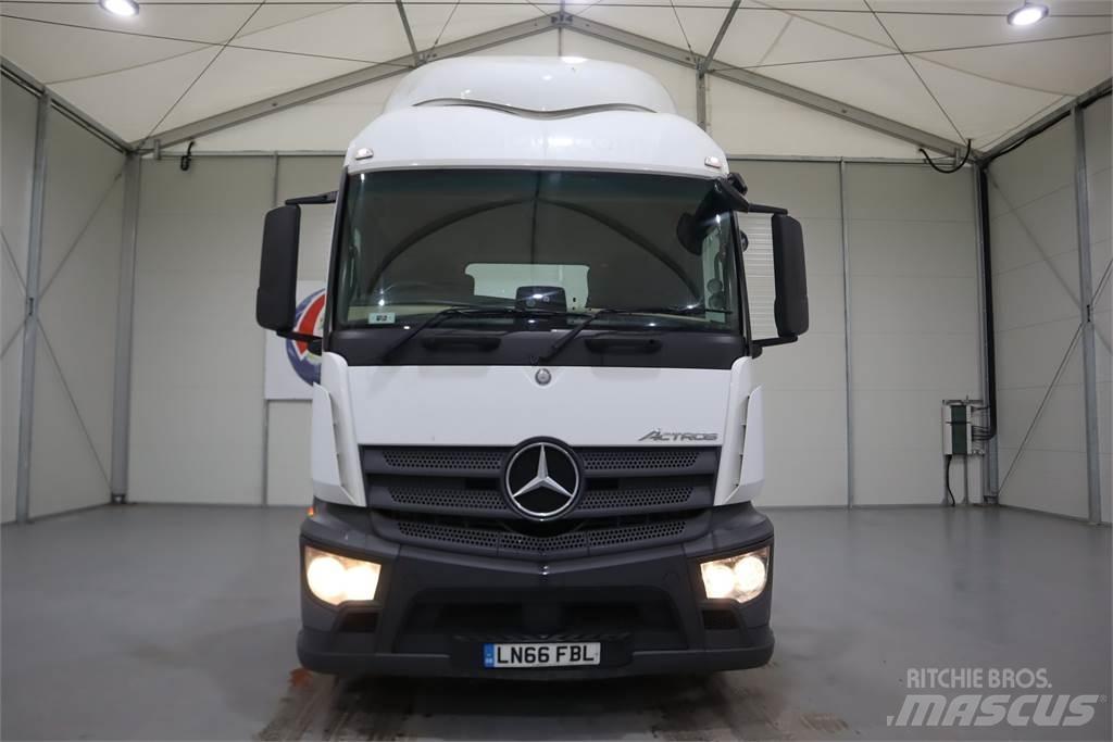 Mercedes-Benz ACTROS 1843 Sadulveokid