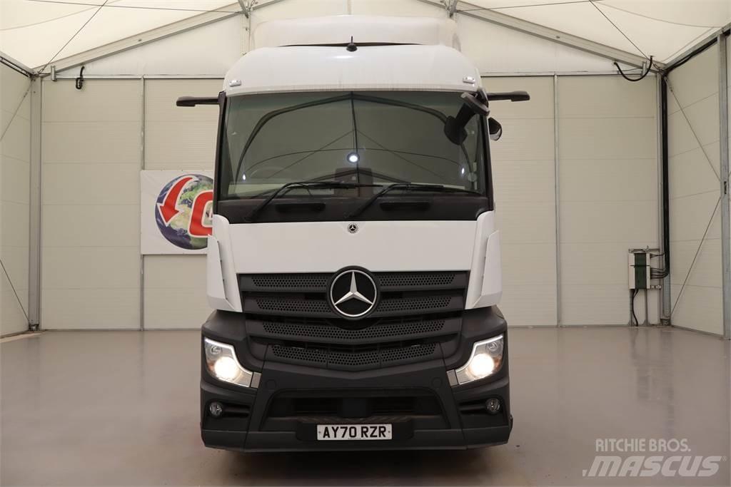 Mercedes-Benz Actros 1845 Sadulveokid