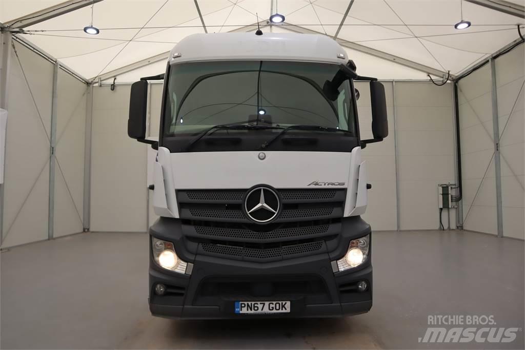 Mercedes-Benz ACTROS 1846 Sadulveokid
