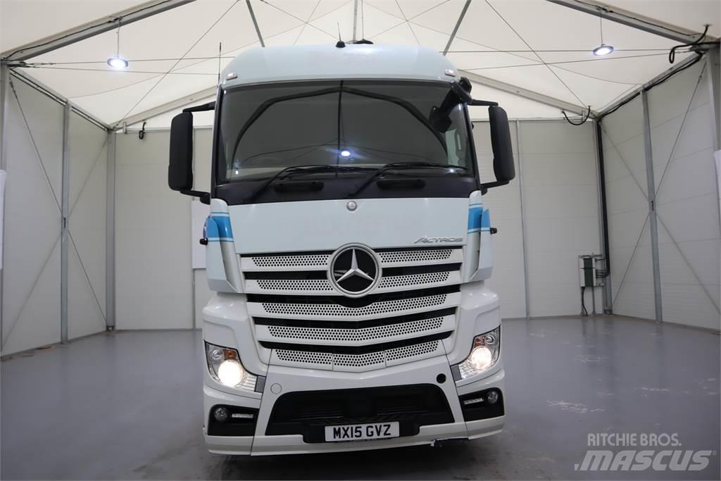 Mercedes-Benz Actros 2345 Sadulveokid