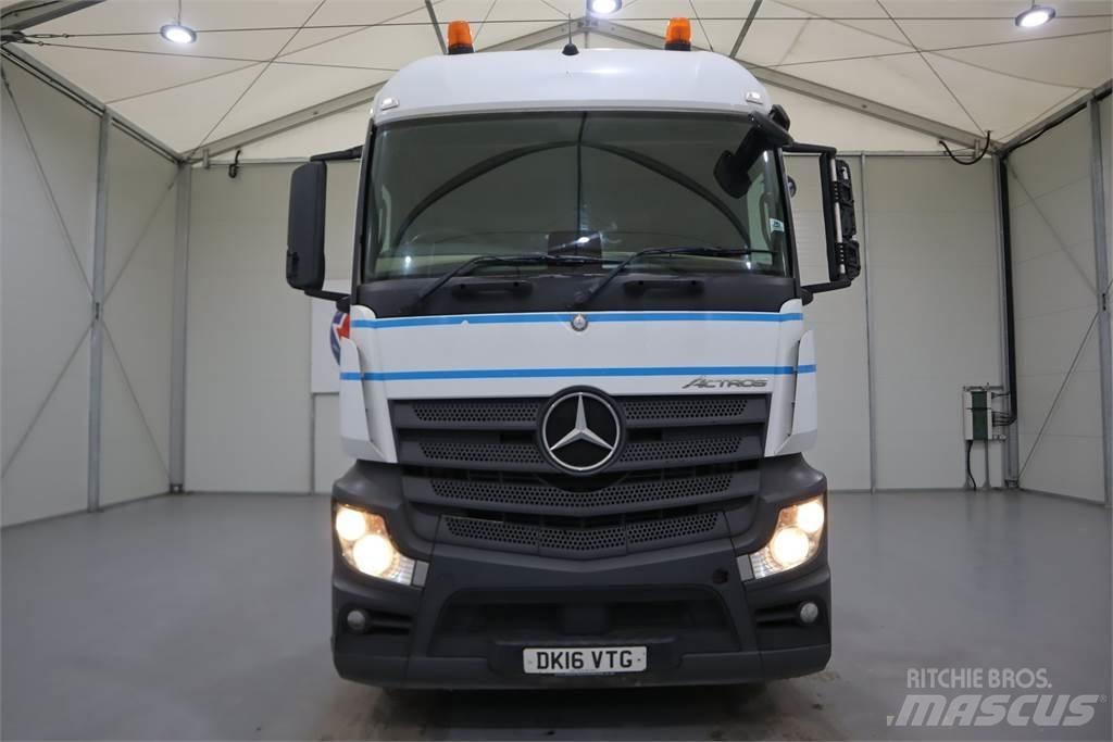 Mercedes-Benz ACTROS 2443 Sadulveokid