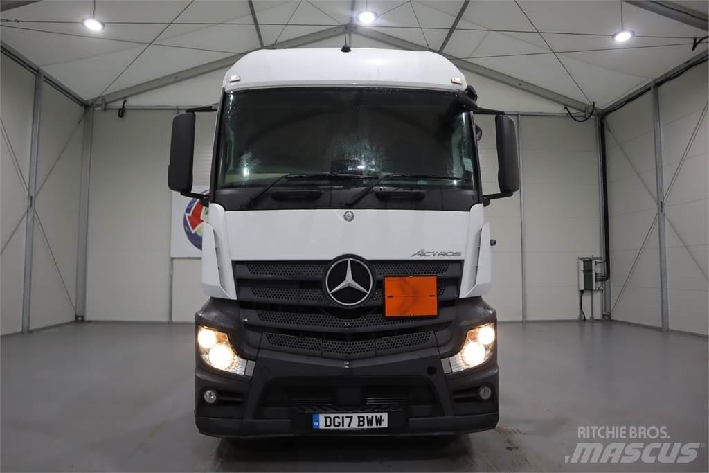 Mercedes-Benz ACTROS 2443 Sadulveokid