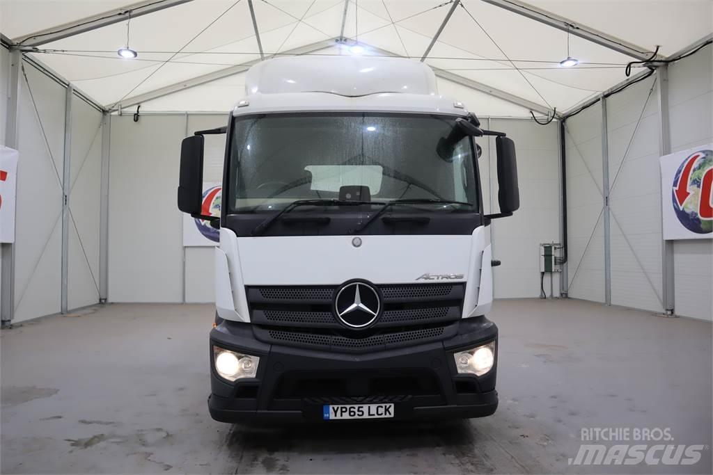 Mercedes-Benz ACTROS 2540 Sadulveokid