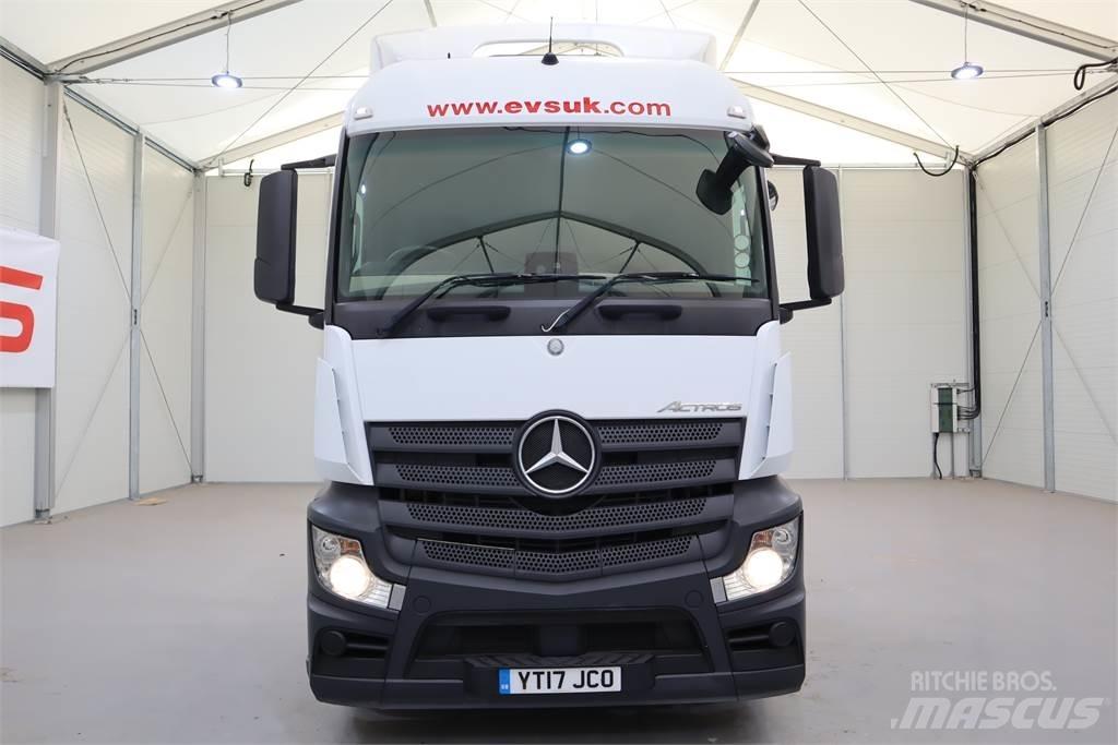 Mercedes-Benz ACTROS 2543 Sadulveokid
