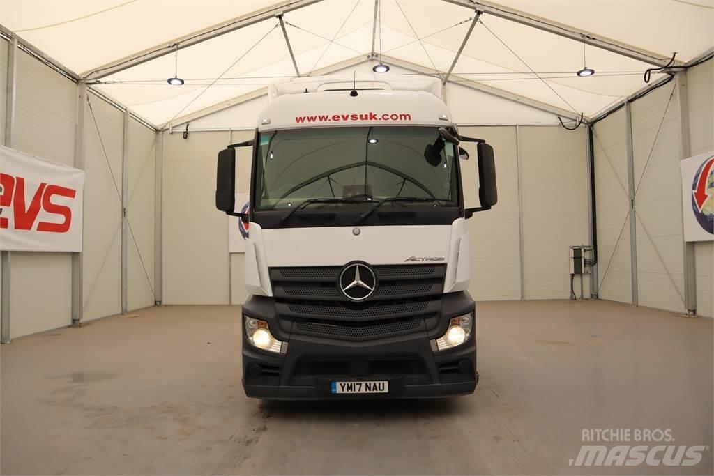 Mercedes-Benz ACTROS 2543 Sadulveokid