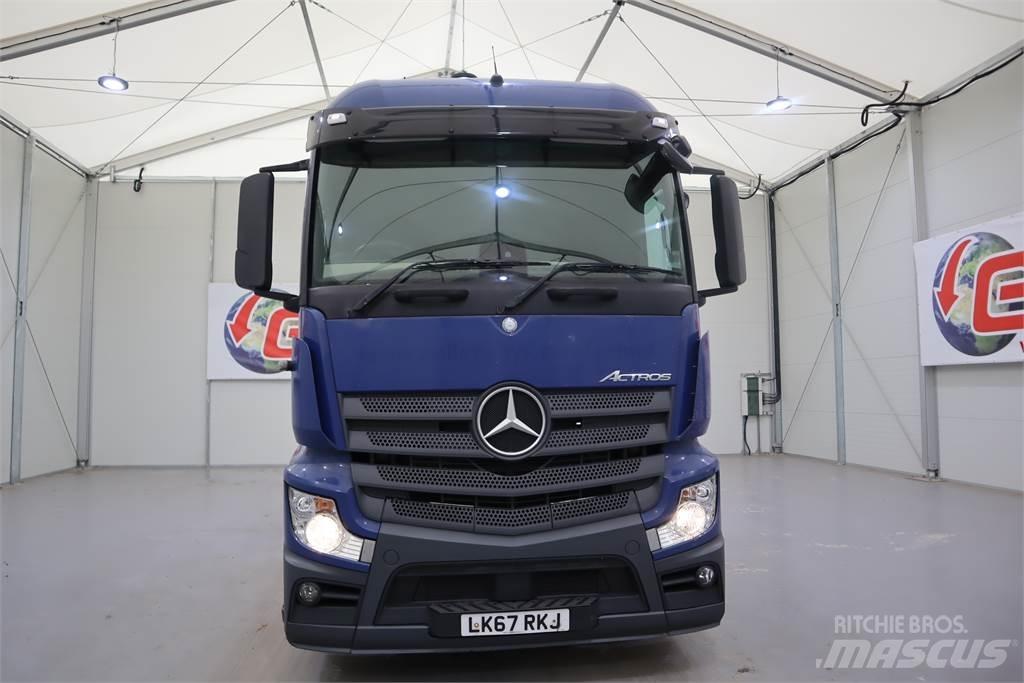 Mercedes-Benz Actros 2543 Sadulveokid
