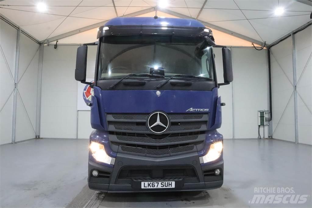 Mercedes-Benz ACTROS 2543 Sadulveokid