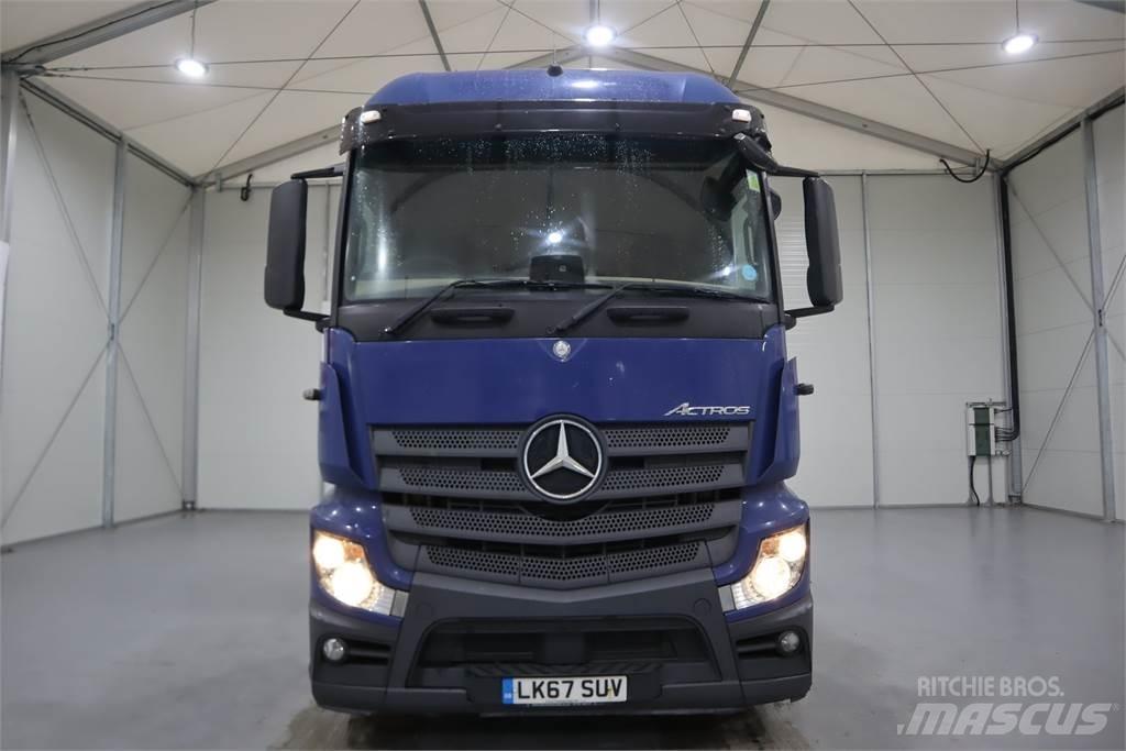 Mercedes-Benz ACTROS 2543 Sadulveokid