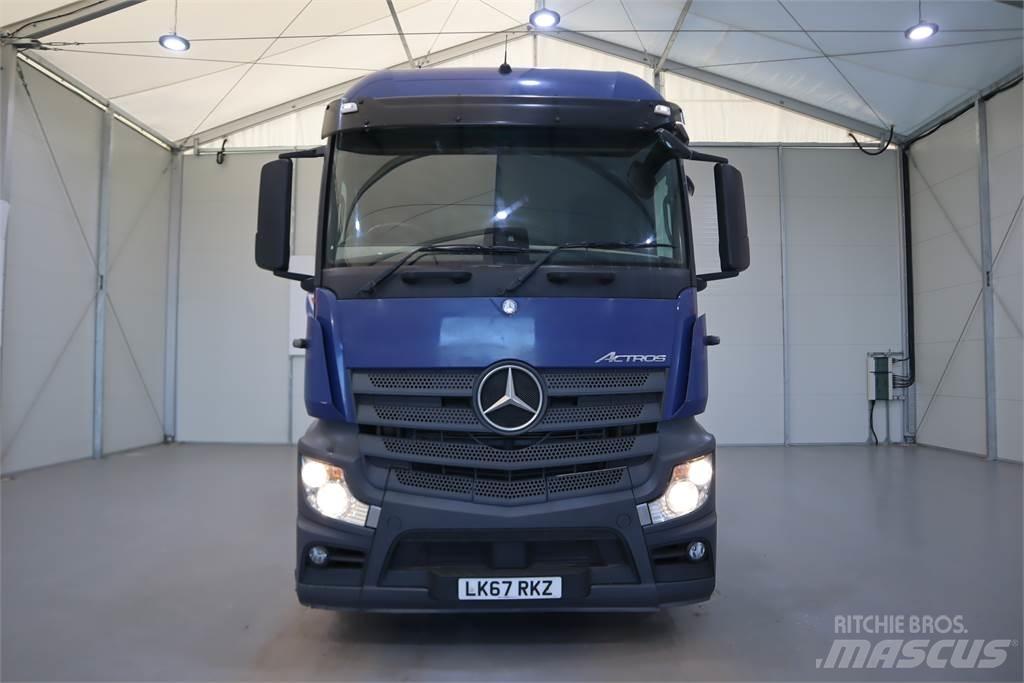 Mercedes-Benz ACTROS 2543 Sadulveokid