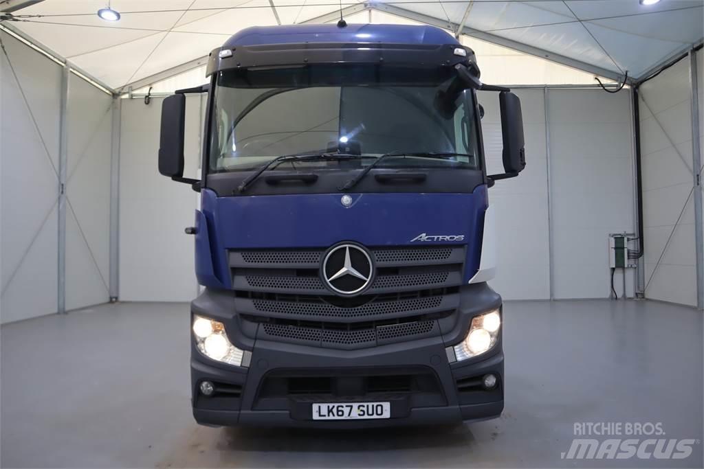 Mercedes-Benz ACTROS 2543 Sadulveokid