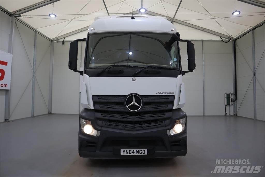 Mercedes-Benz ACTROS 2543 Sadulveokid