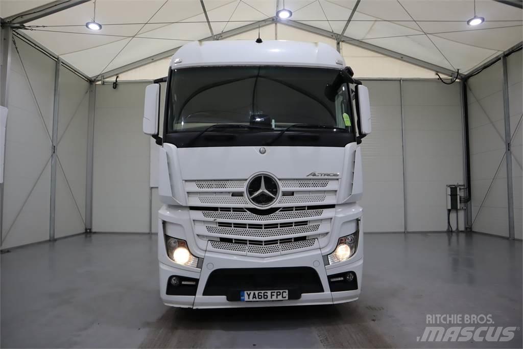 Mercedes-Benz ACTROS 2545 Sadulveokid