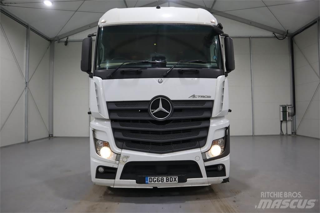 Mercedes-Benz ACTROS 2545 Sadulveokid