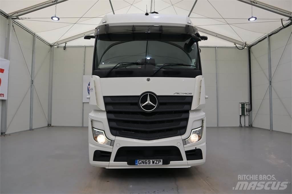 Mercedes-Benz ACTROS 2545 Sadulveokid