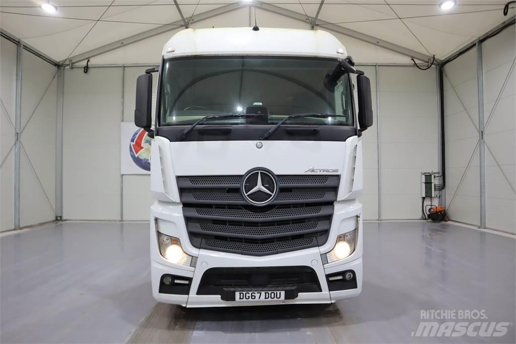 Mercedes-Benz Actros 2545 Sadulveokid
