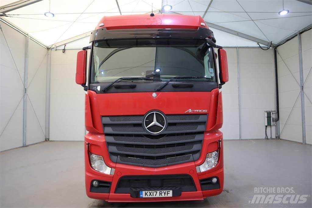 Mercedes-Benz Actros 2545 Sadulveokid