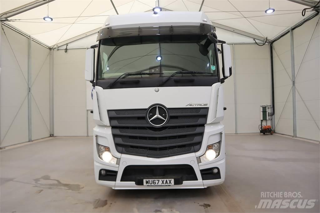 Mercedes-Benz Actros 2545 Sadulveokid