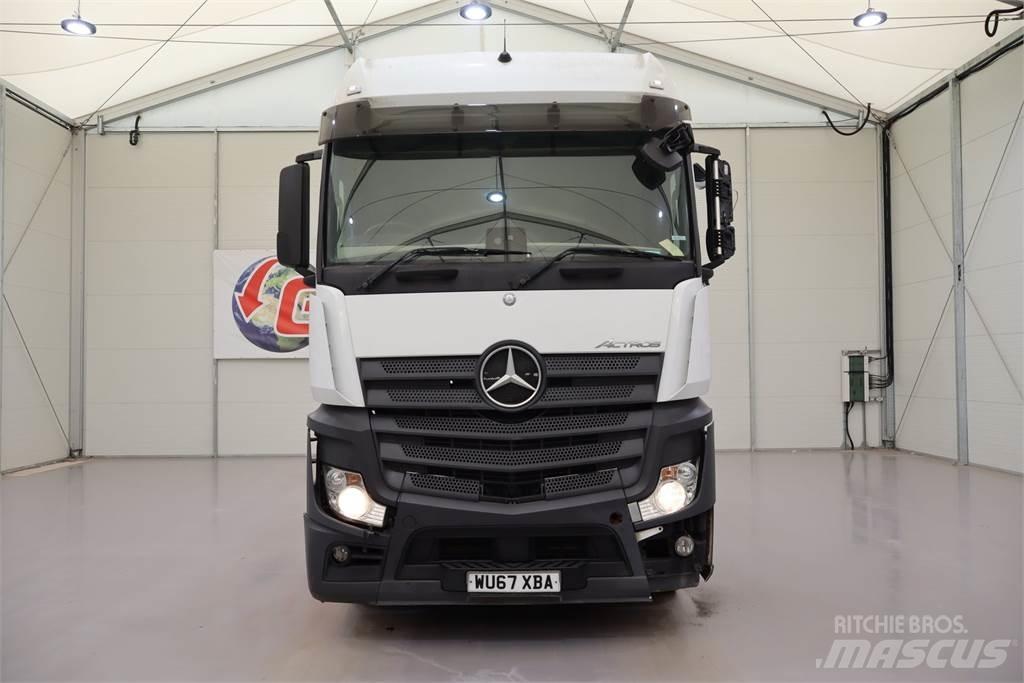 Mercedes-Benz Actros 2545 Sadulveokid