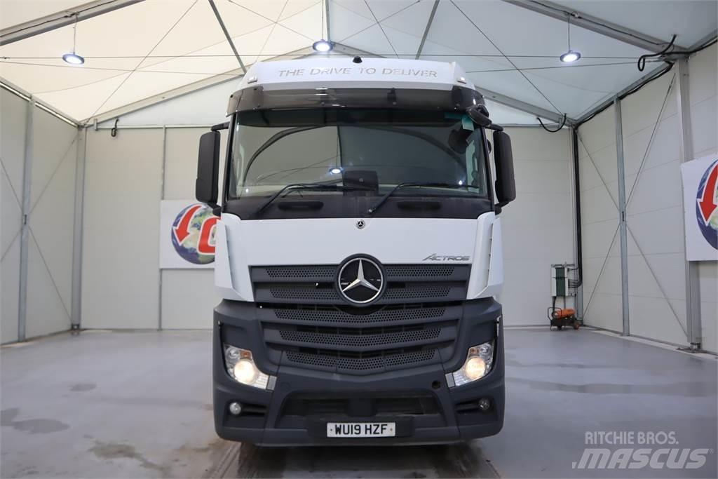 Mercedes-Benz Actros 2545 Sadulveokid
