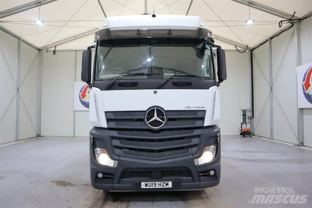 Mercedes-Benz Actros 2545 Sadulveokid