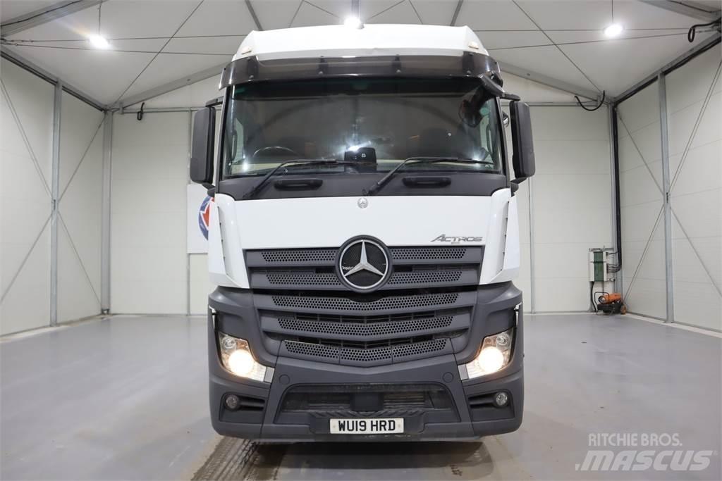 Mercedes-Benz Actros 2545 Sadulveokid