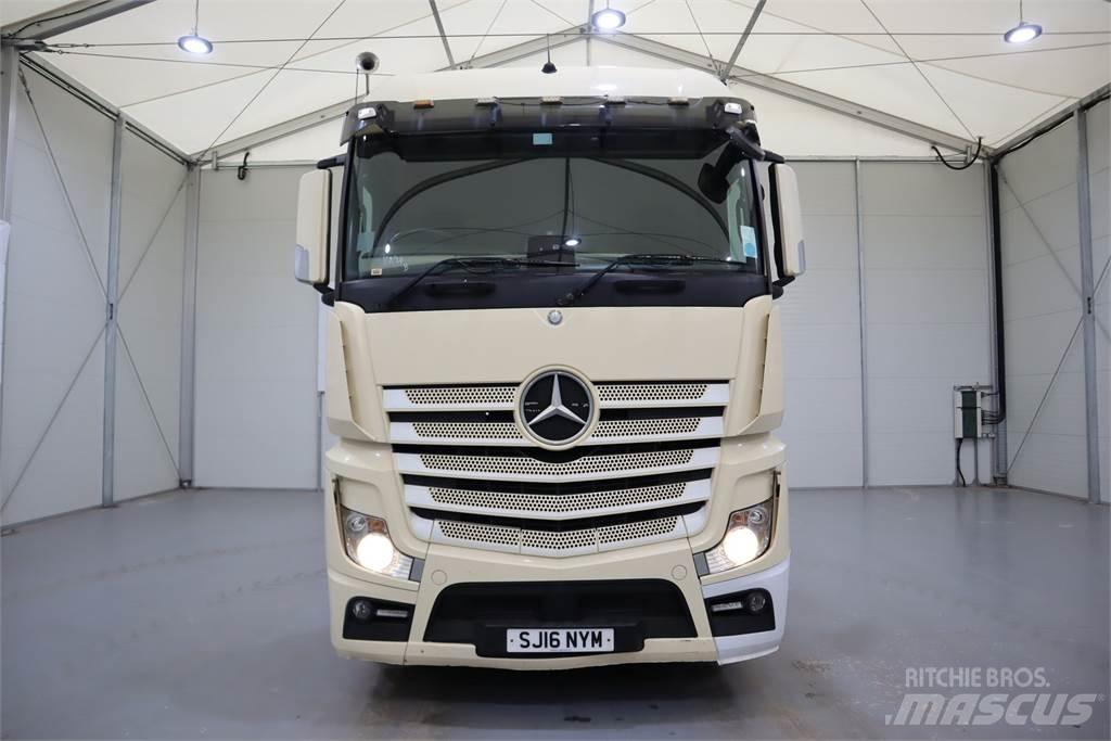 Mercedes-Benz Actros 2545 Sadulveokid
