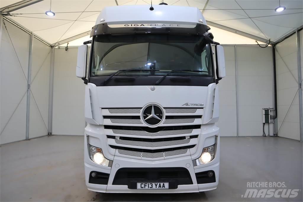 Mercedes-Benz ACTROS 2545 Sadulveokid