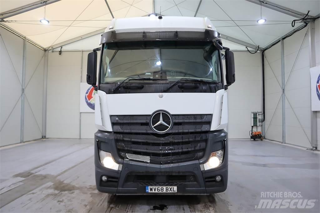 Mercedes-Benz Actros 2545 Sadulveokid