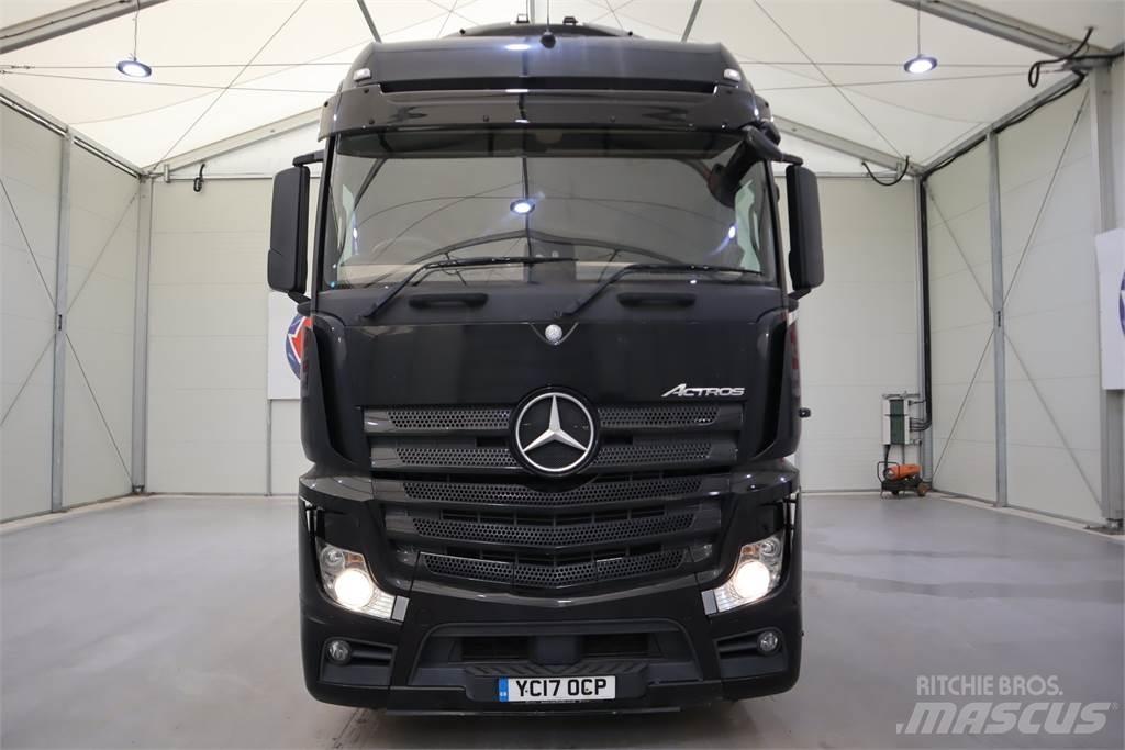 Mercedes-Benz Actros 2545 Sadulveokid