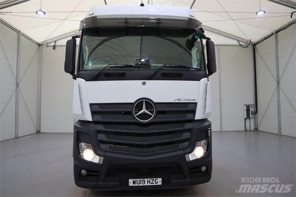 Mercedes-Benz Actros 2545 Sadulveokid