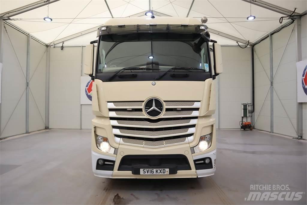 Mercedes-Benz Actros 2545 Sadulveokid