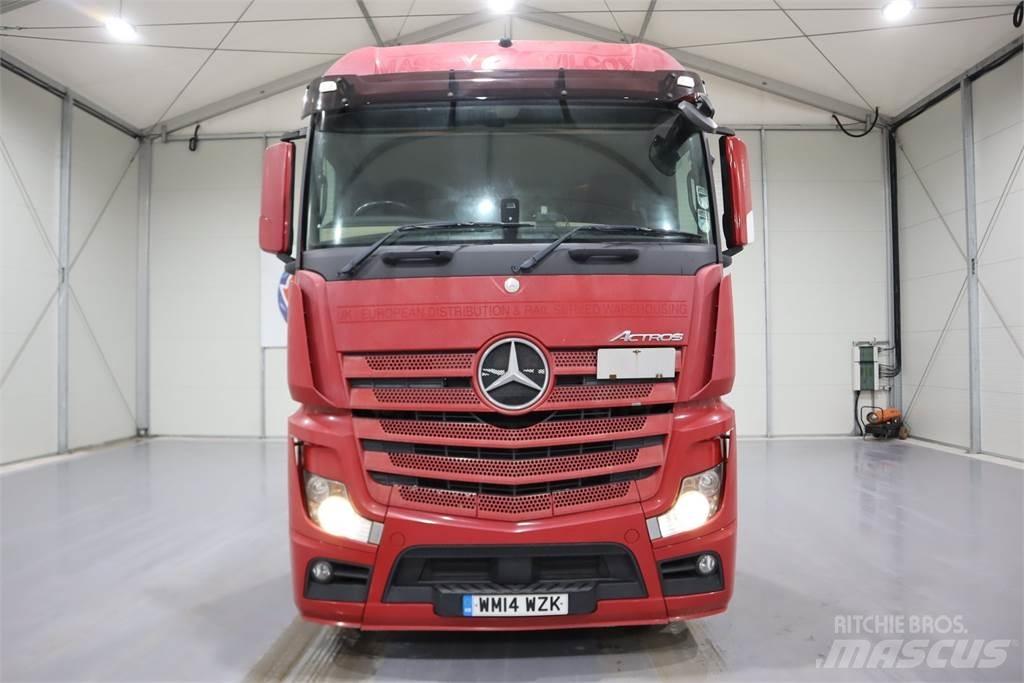 Mercedes-Benz Actros 2545 Sadulveokid