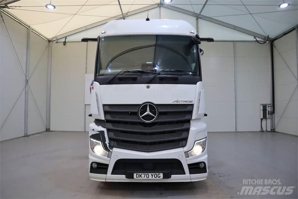 Mercedes-Benz Actros 2545 Sadulveokid