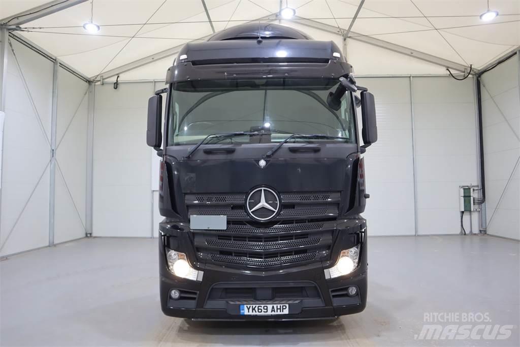 Mercedes-Benz Actros 2545 Sadulveokid