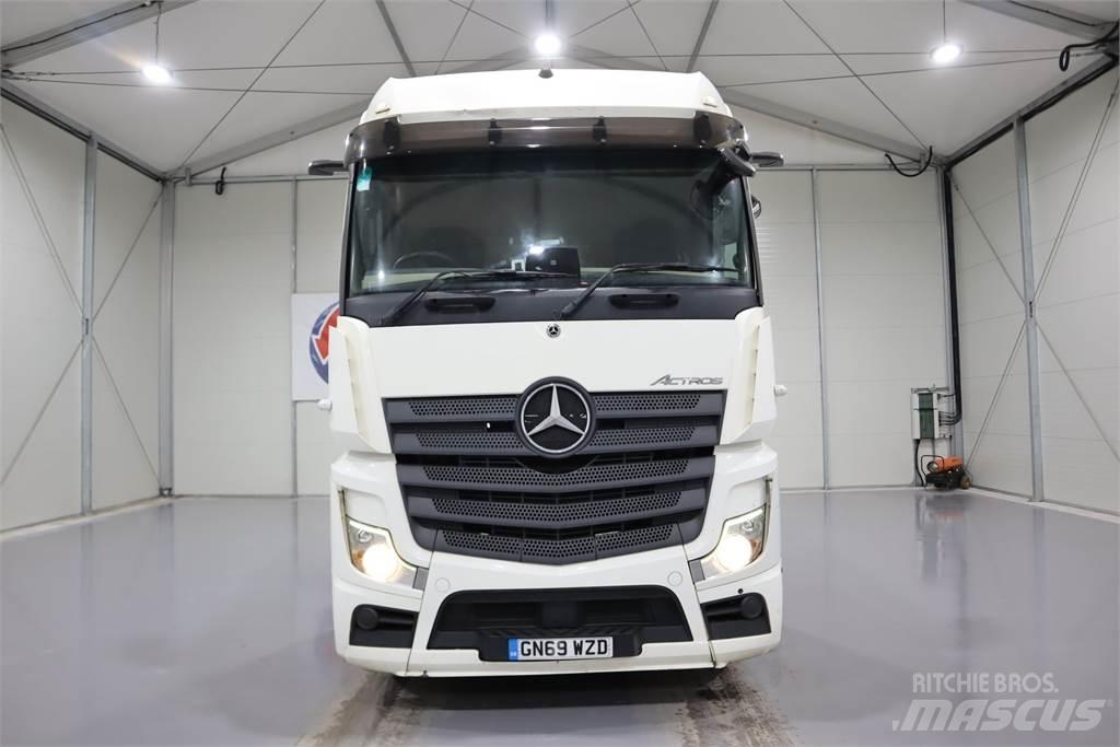 Mercedes-Benz Actros 2545 Sadulveokid