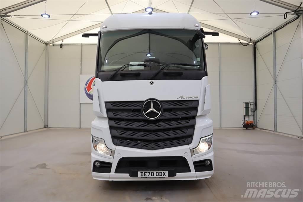 Mercedes-Benz Actros 2545 Sadulveokid