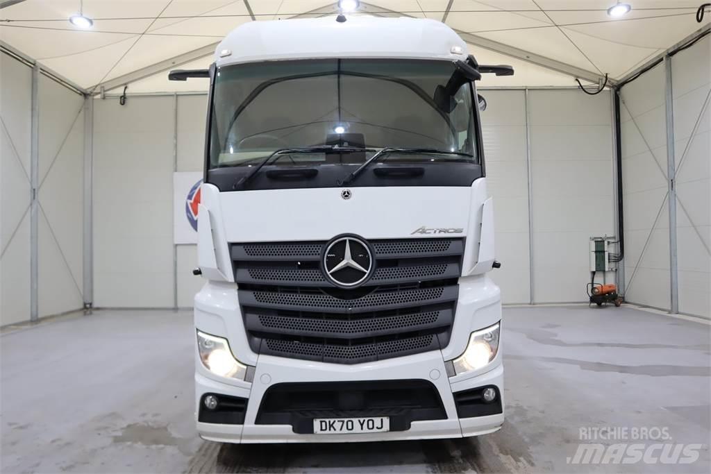 Mercedes-Benz Actros 2545 Sadulveokid