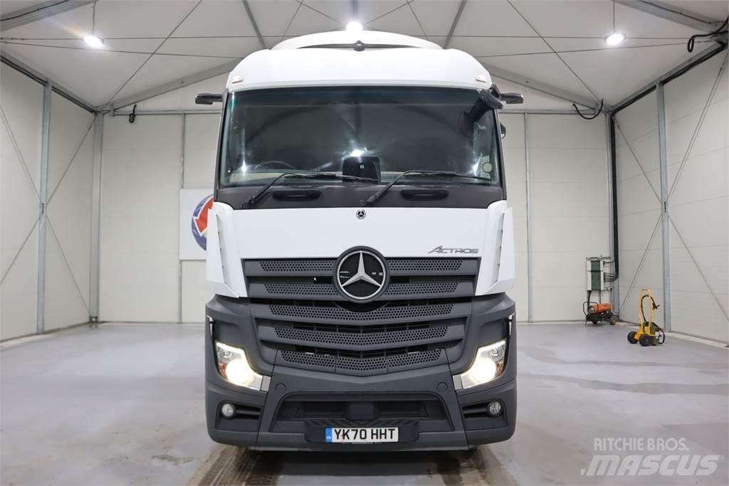 Mercedes-Benz Actros 2545 Sadulveokid