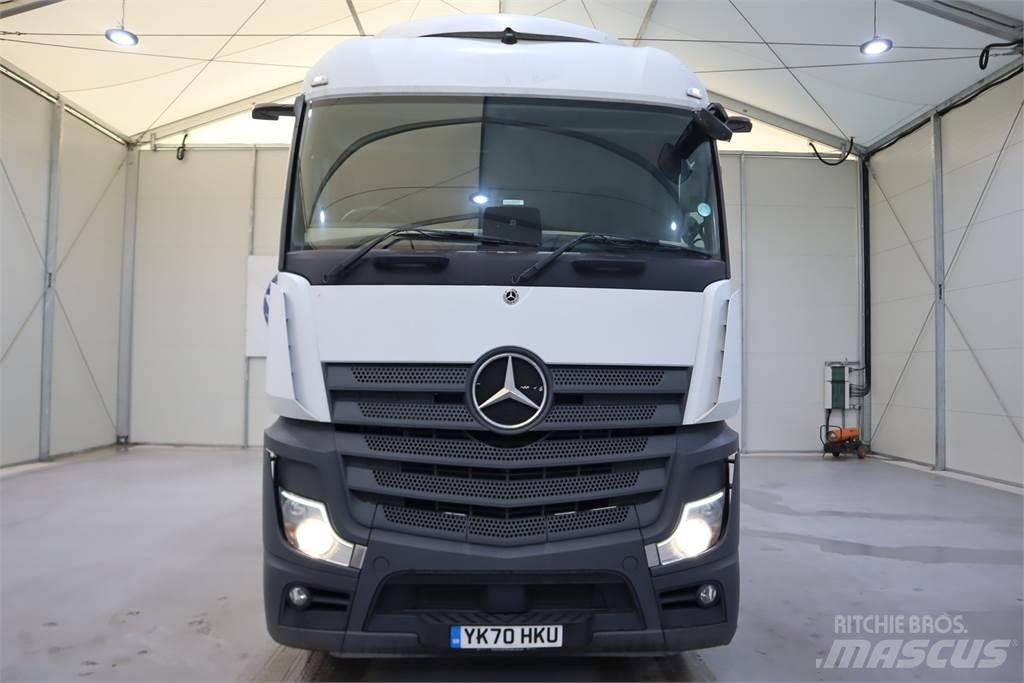 Mercedes-Benz Actros 2545 Sadulveokid