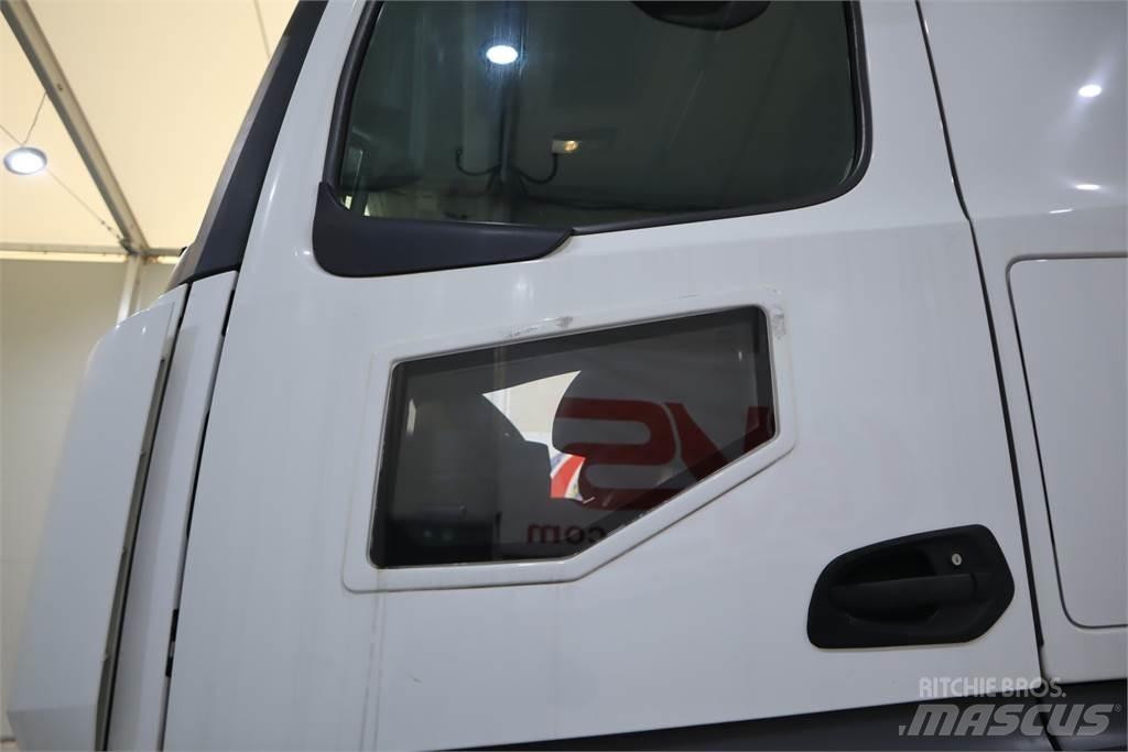 Mercedes-Benz Actros 2545 Sadulveokid
