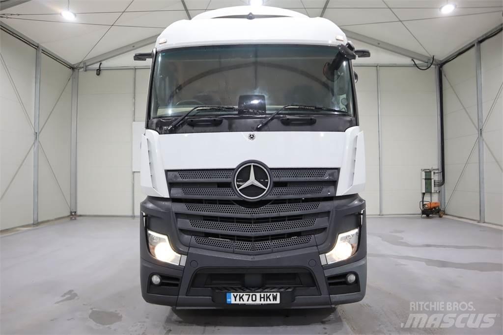 Mercedes-Benz Actros 2545 Sadulveokid