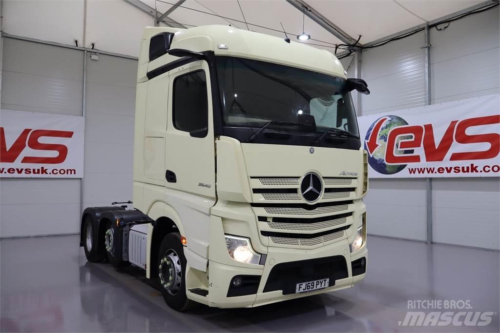 Mercedes-Benz Actros 2545 Sadulveokid