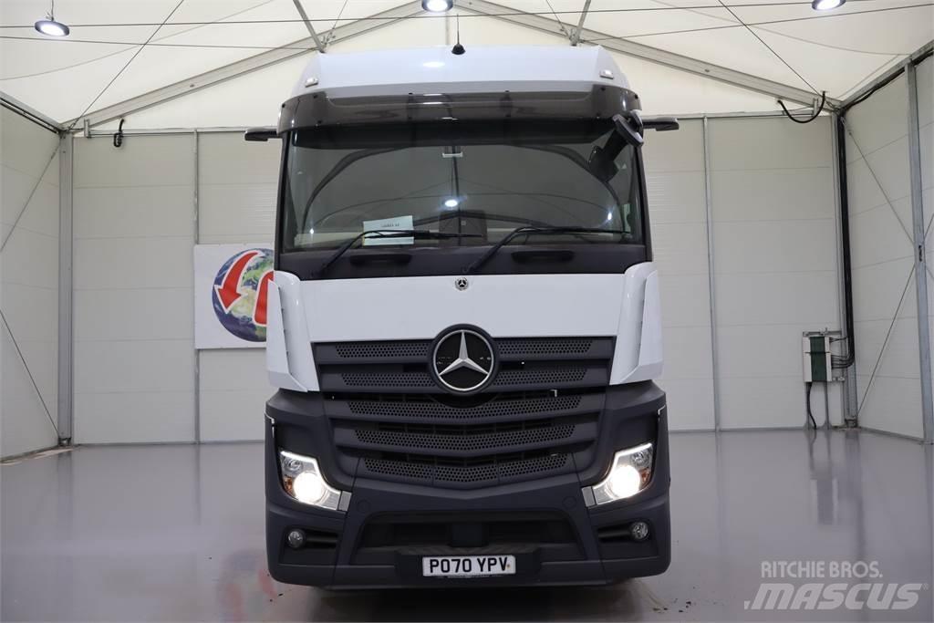 Mercedes-Benz Actros 2545 Sadulveokid