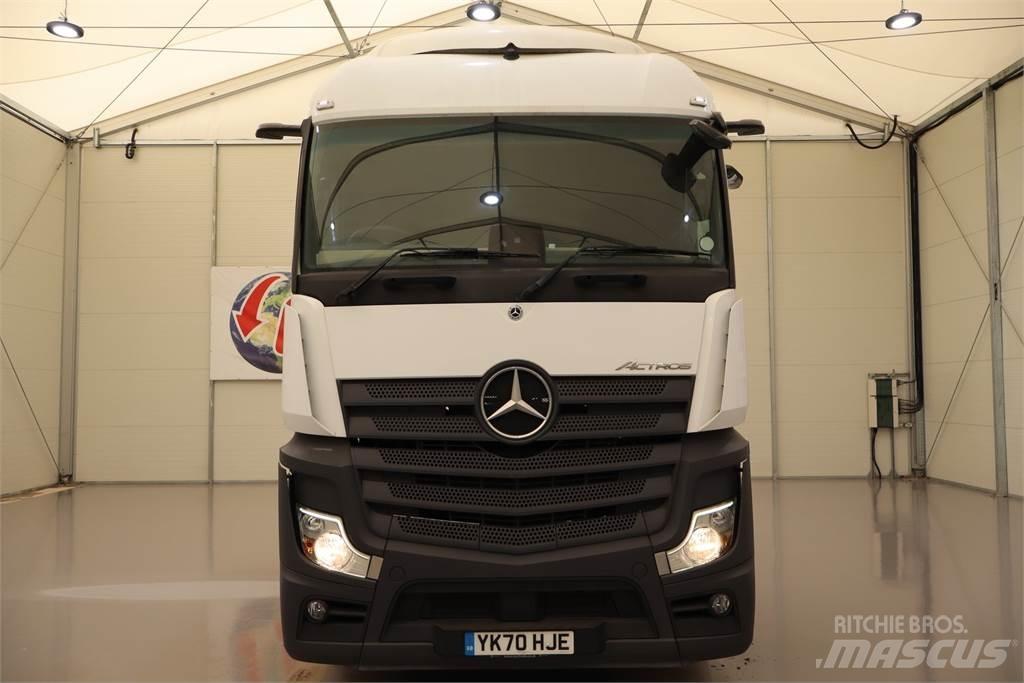 Mercedes-Benz Actros 2545 Sadulveokid