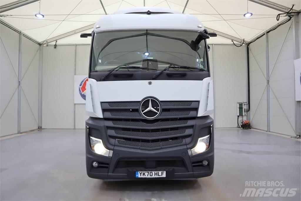 Mercedes-Benz Actros 2545 Sadulveokid