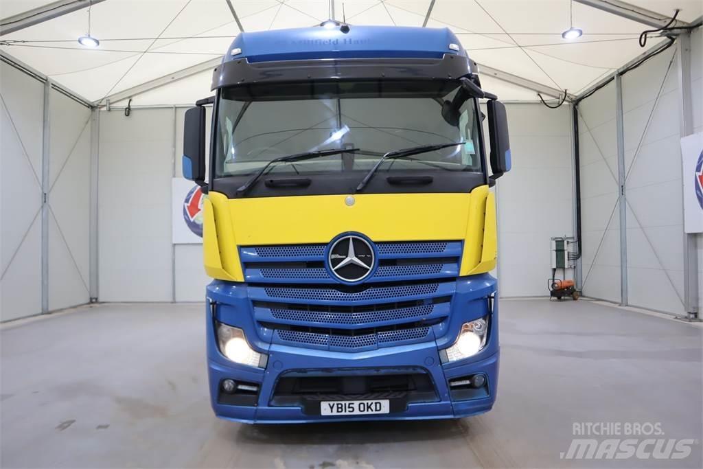 Mercedes-Benz Actros 2545 Sadulveokid
